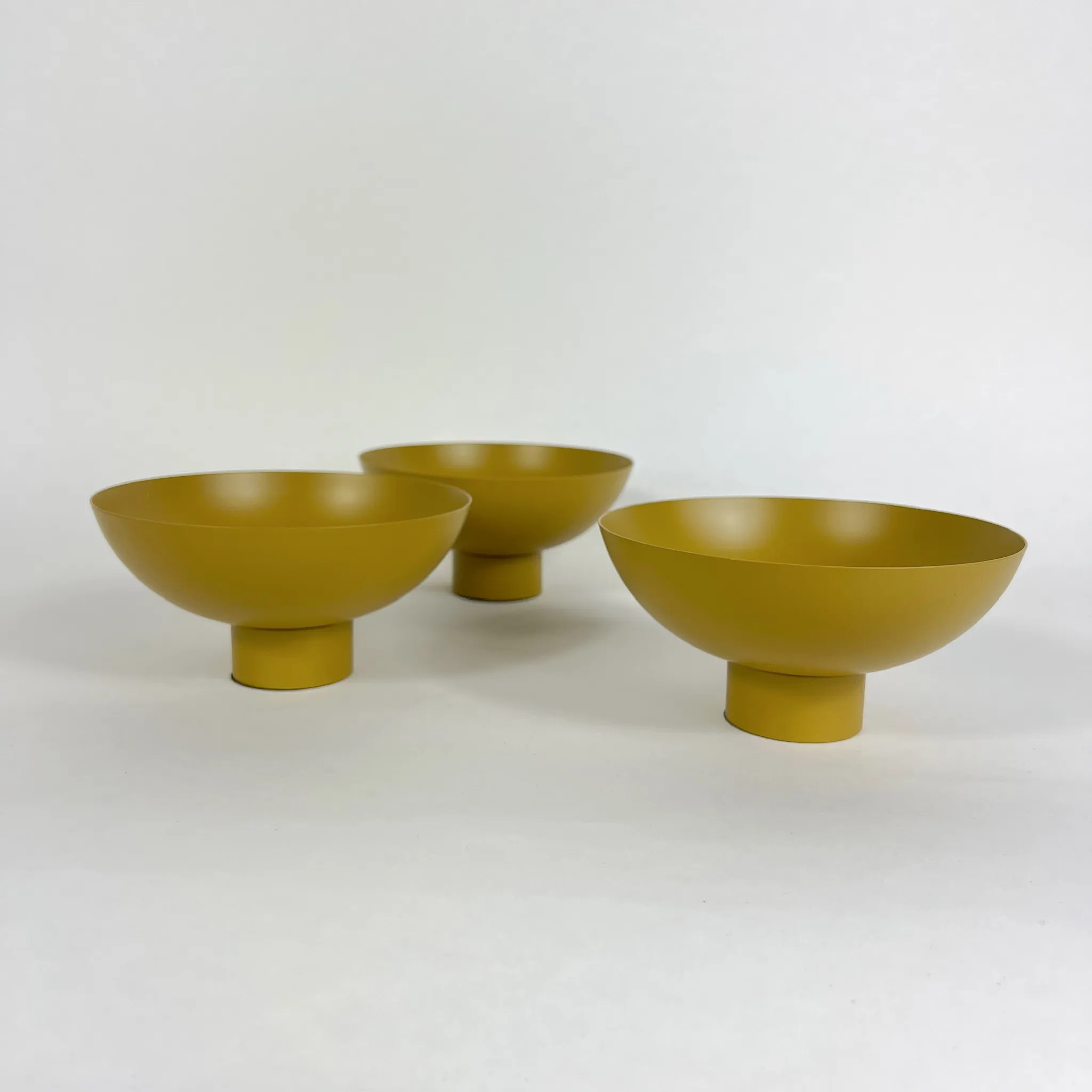 HAWKINS MUSTARD FOOTED BOWL