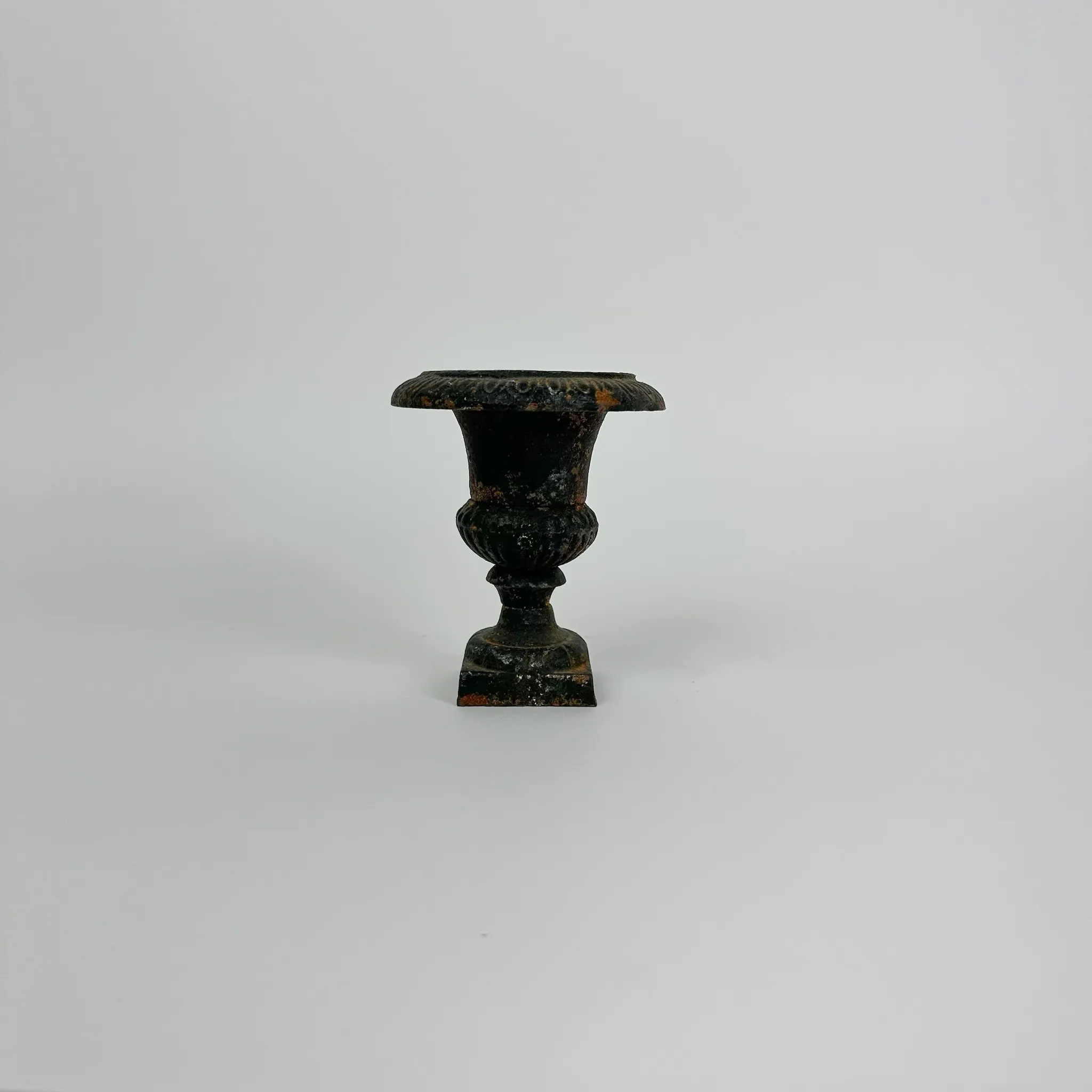 MINI CAST IRON URN