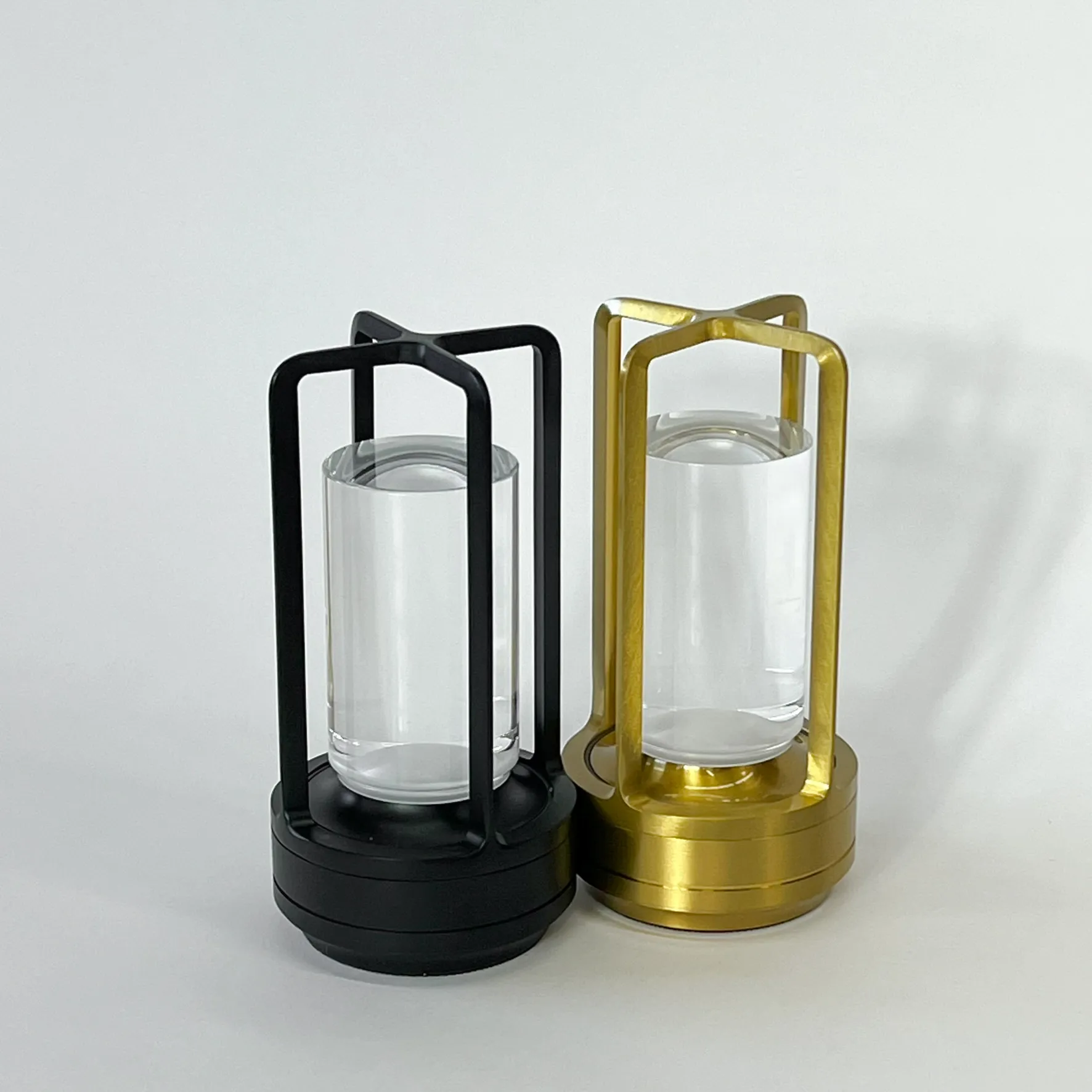 KLARAKO CRYSTAL LANTERN