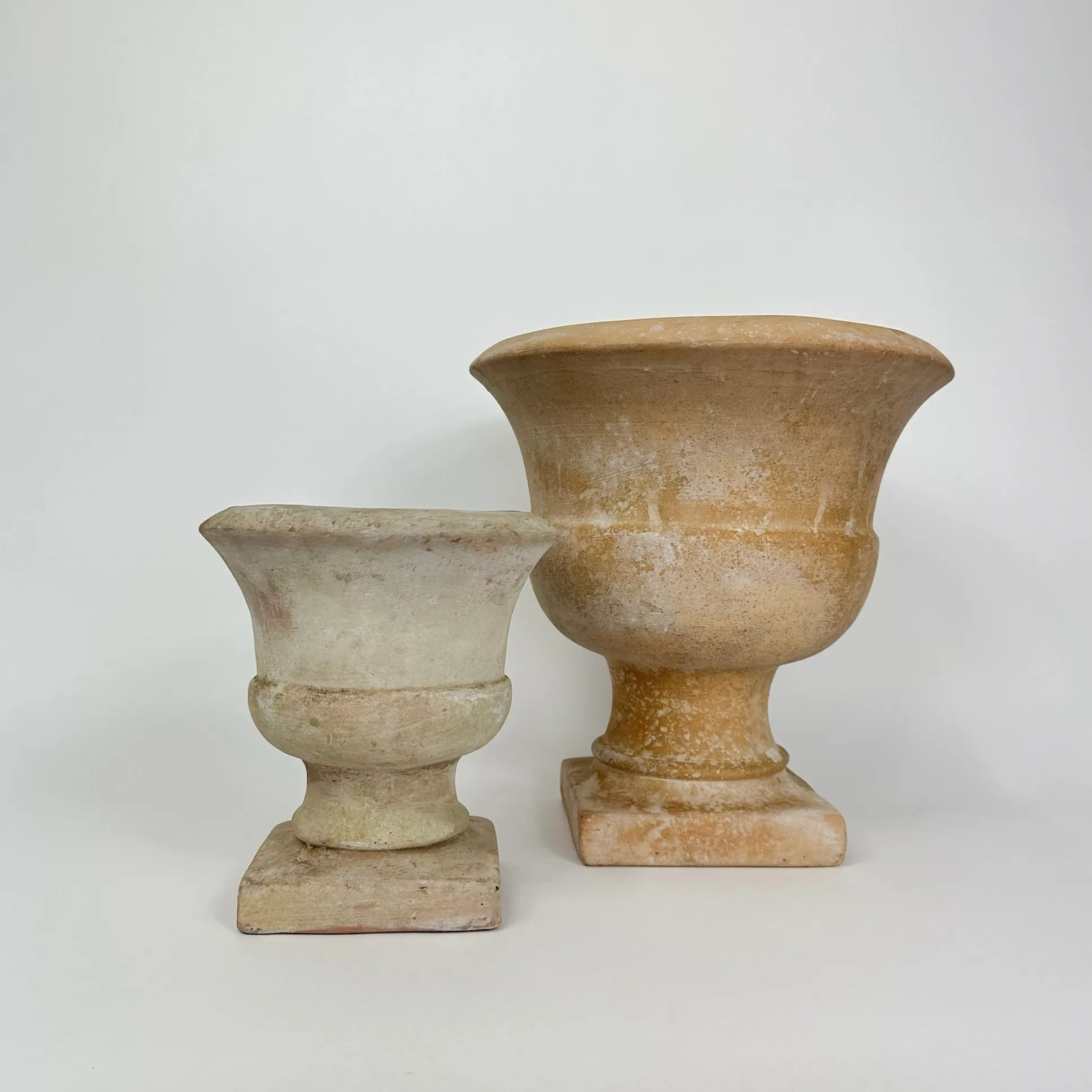 TERRA COTTA AMALFI URN