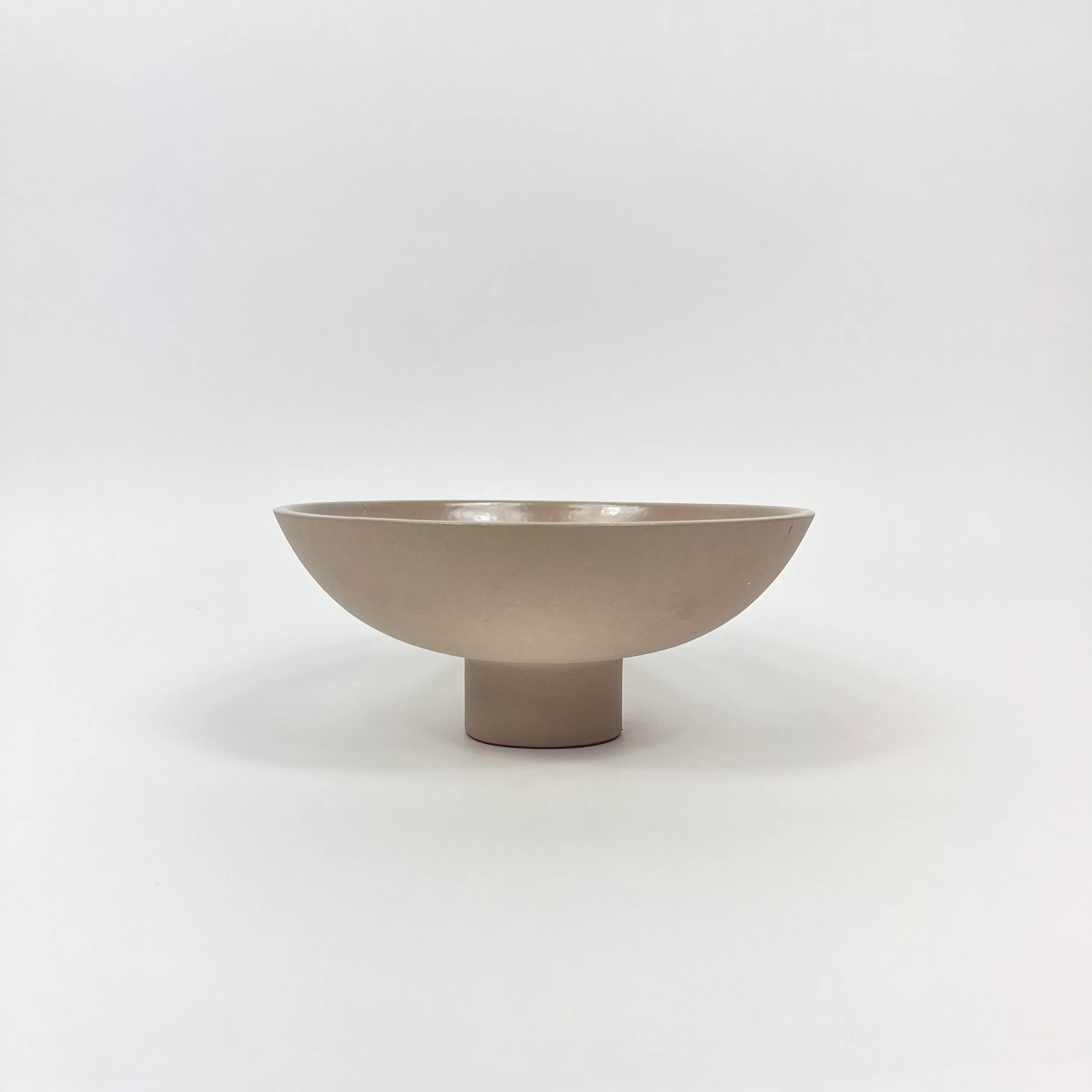 TAUPE FOOTED BOWL