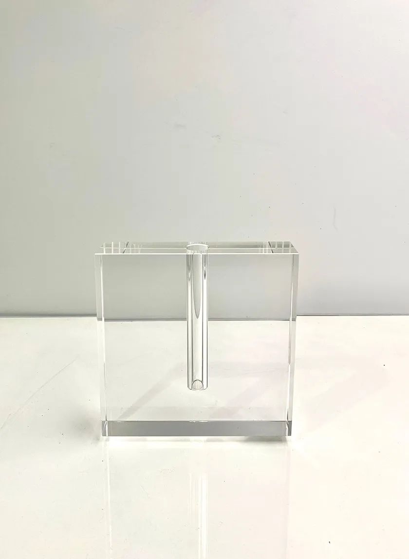 SQUARE PRISM VASE