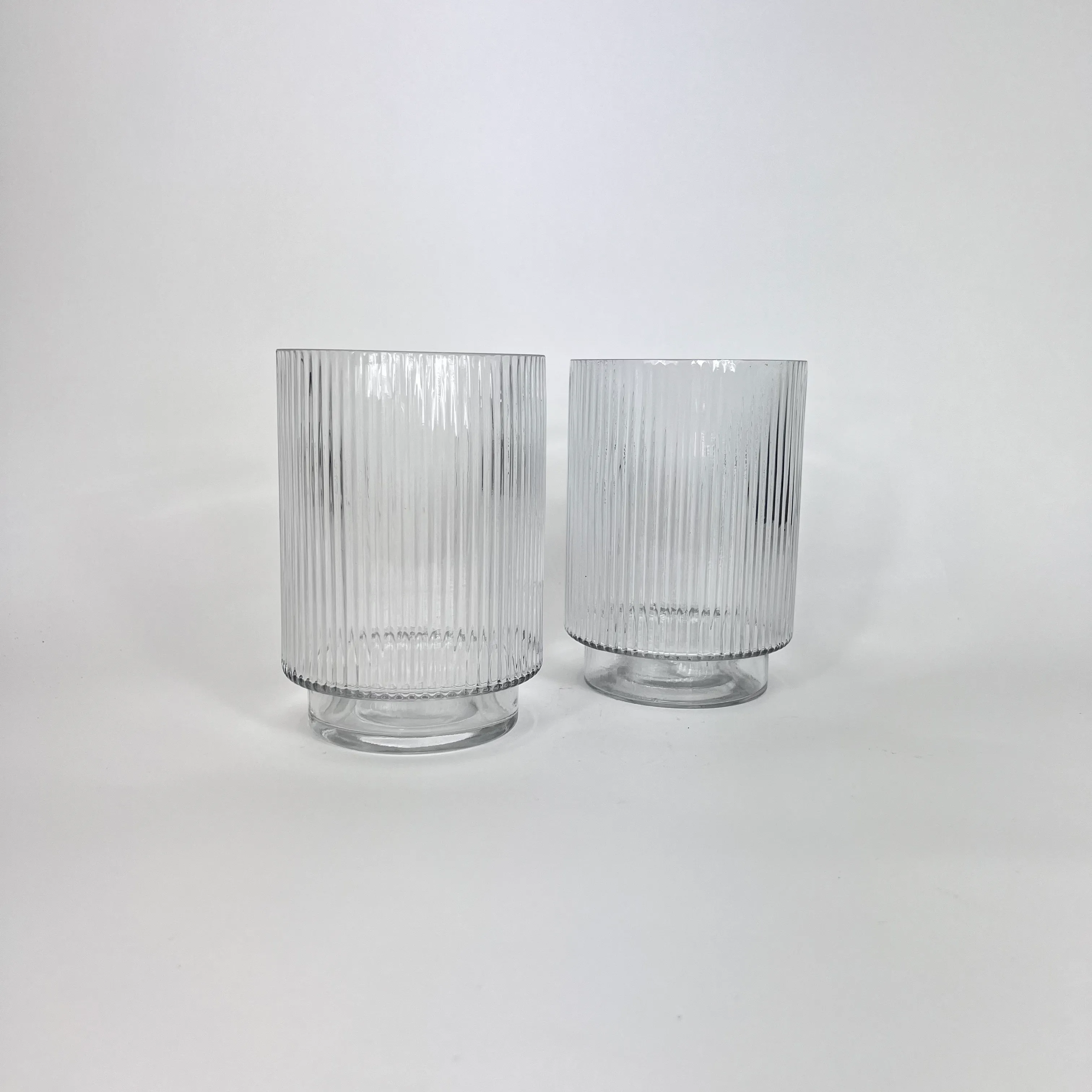 RIBBED GLASS VASE