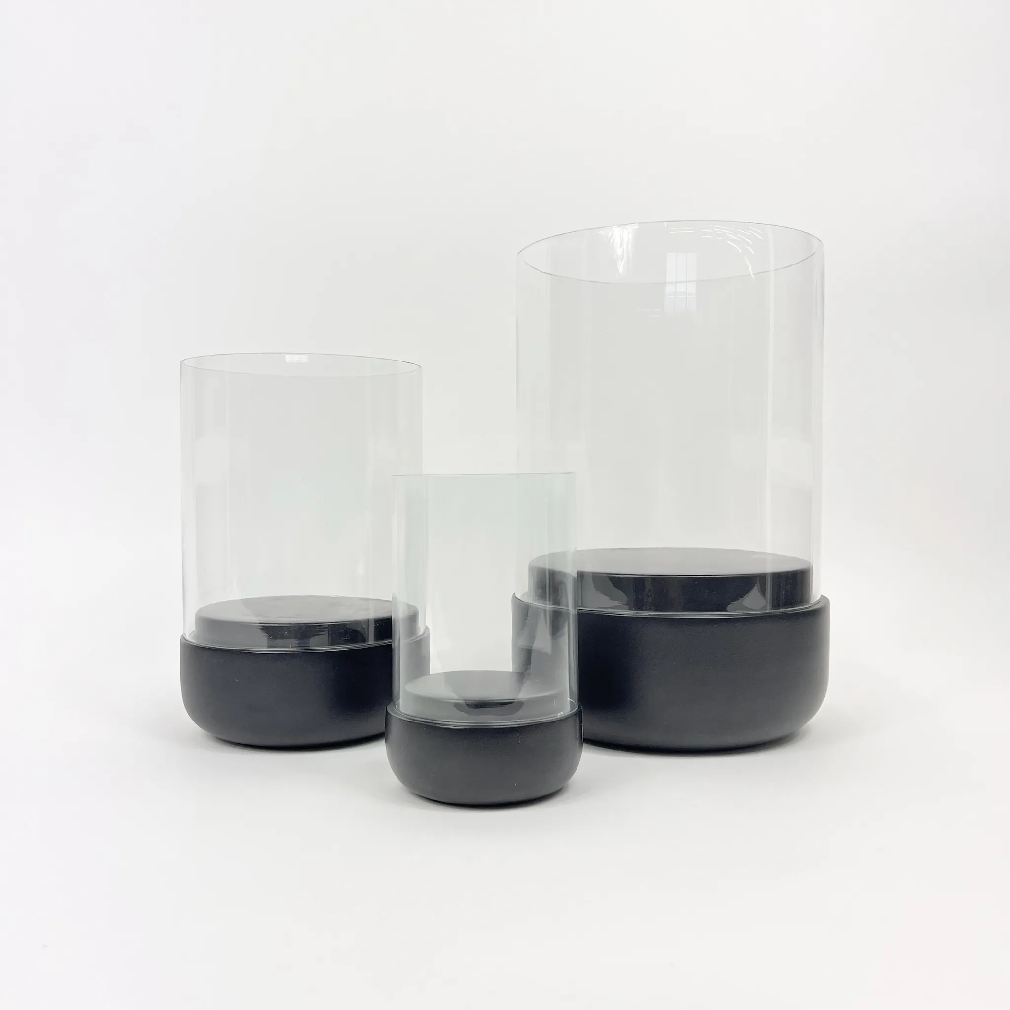 BLACK METAL BASE CANDLE HOLDER