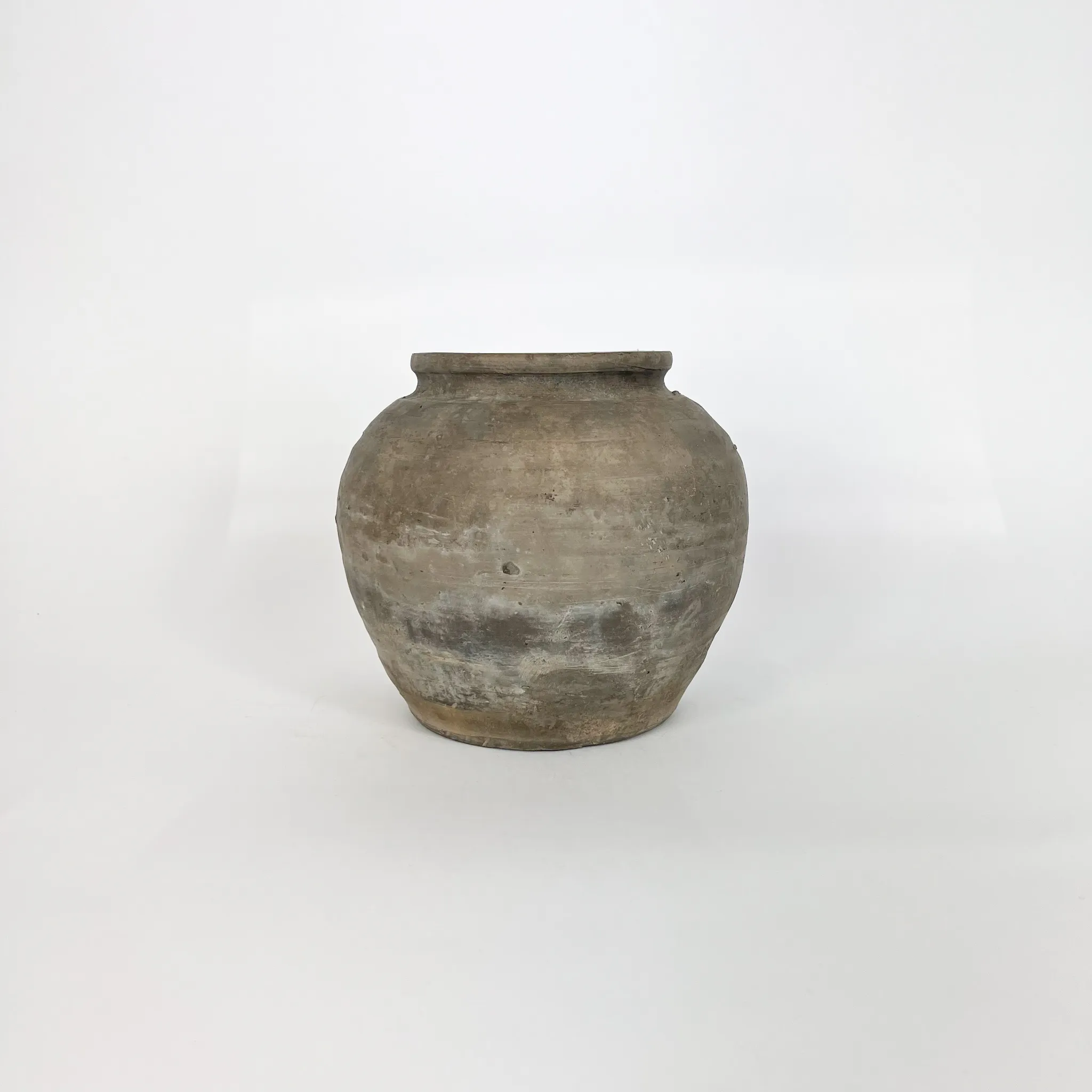 VINTAGE LARGE WATER POTS SET/3