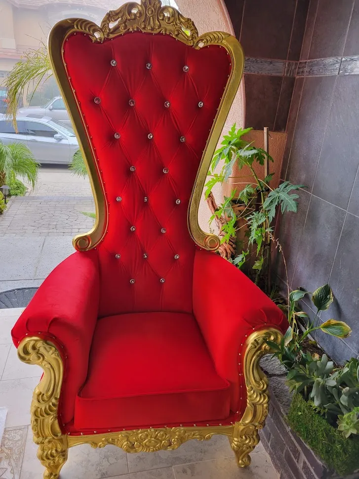 RED AND GOLD THRONE CHAIR