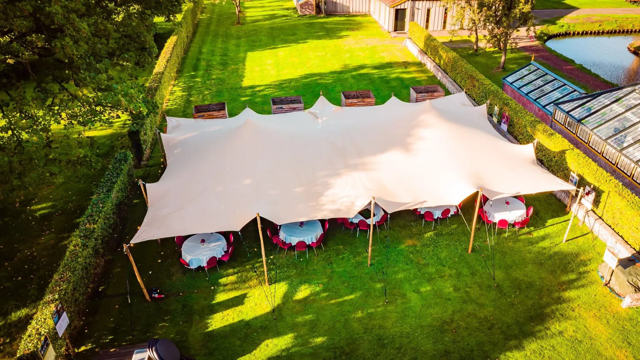 Stretchtent 10,5 x 15 meter