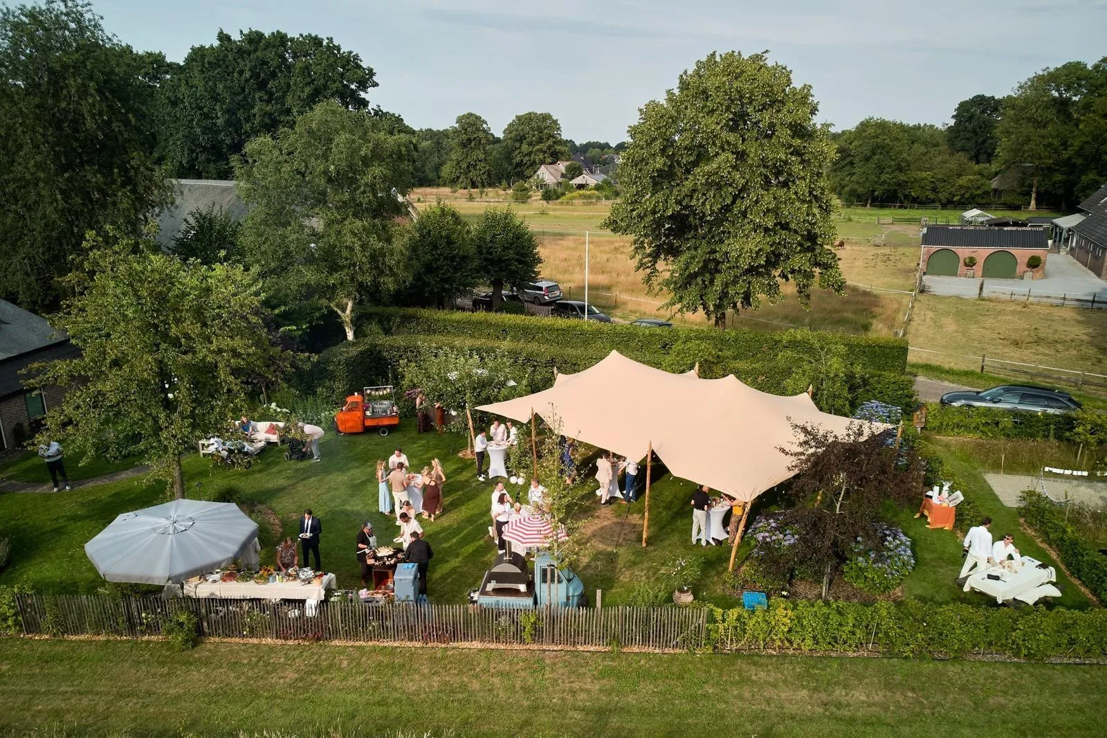 Stretchtent 10,5 x 7,5 meter