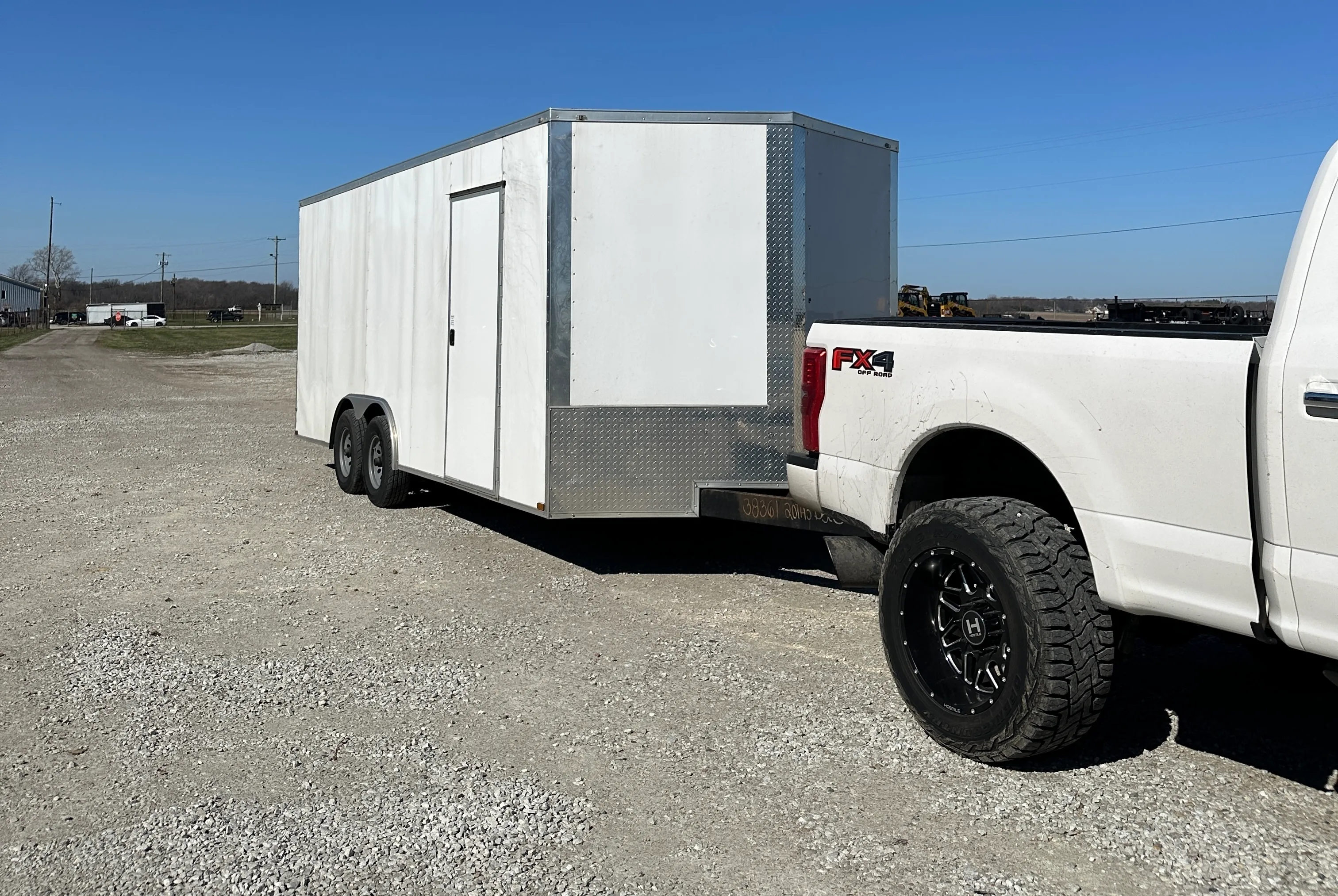 20' enclosed Trailer 
