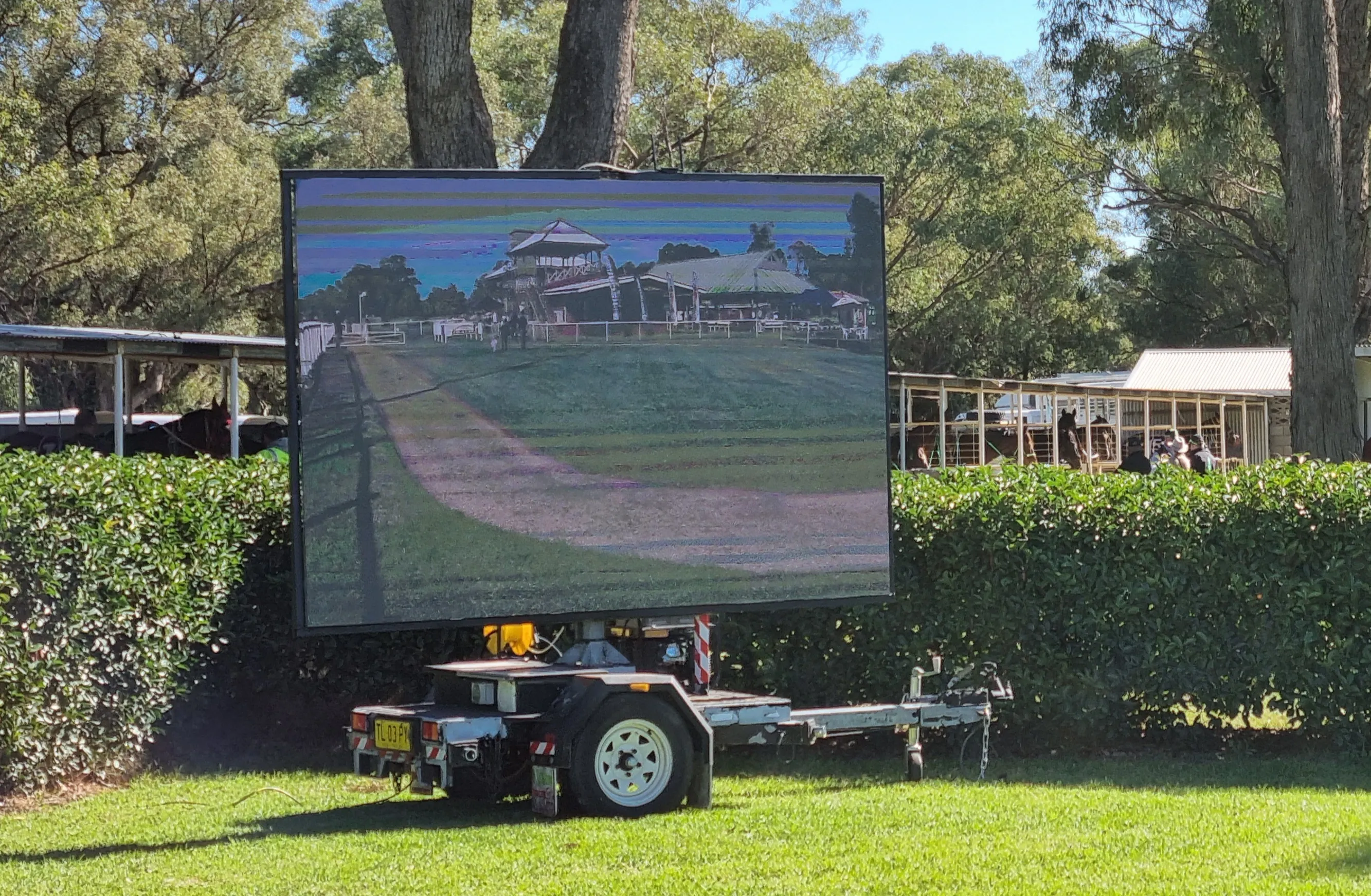 Trailer Video Screen HD