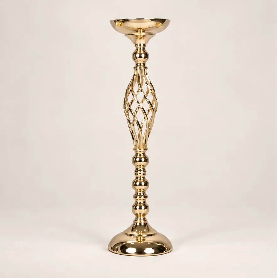 Gold Diamond Lattice Pedestal Stand