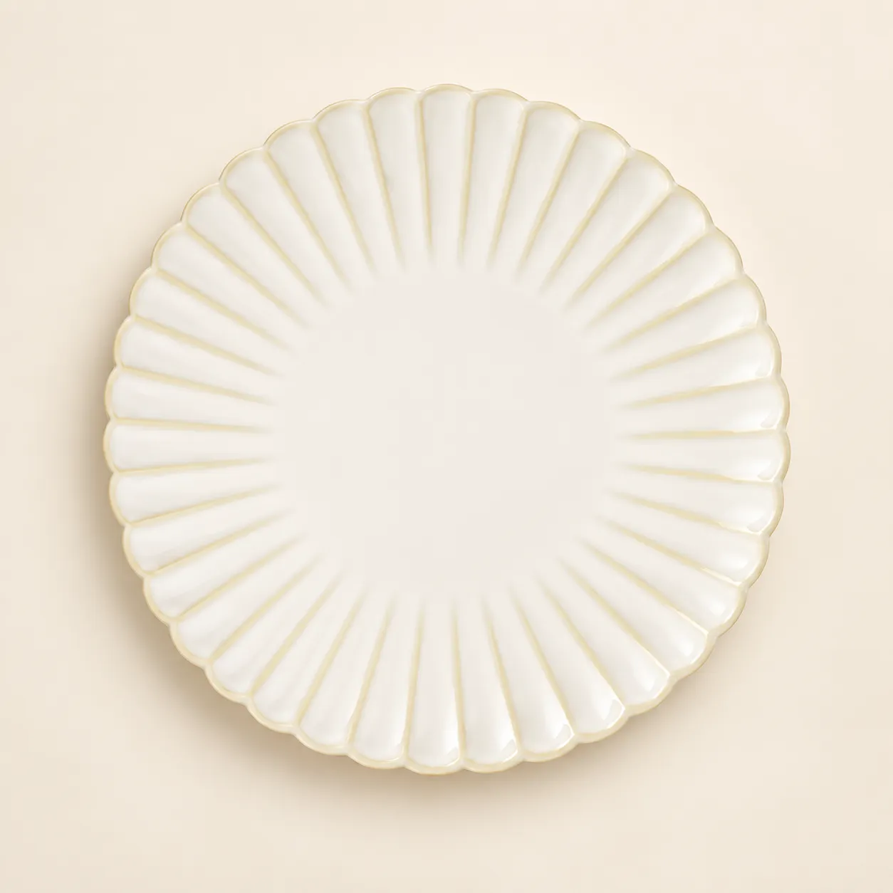 Scalloped Cream Dinner Plate 10.5"