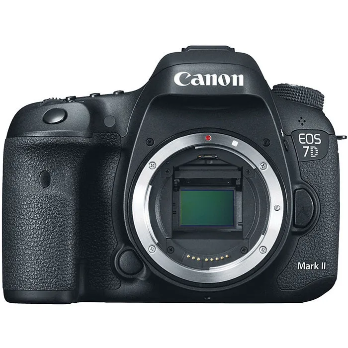 119. Canon Eos 7D MII body