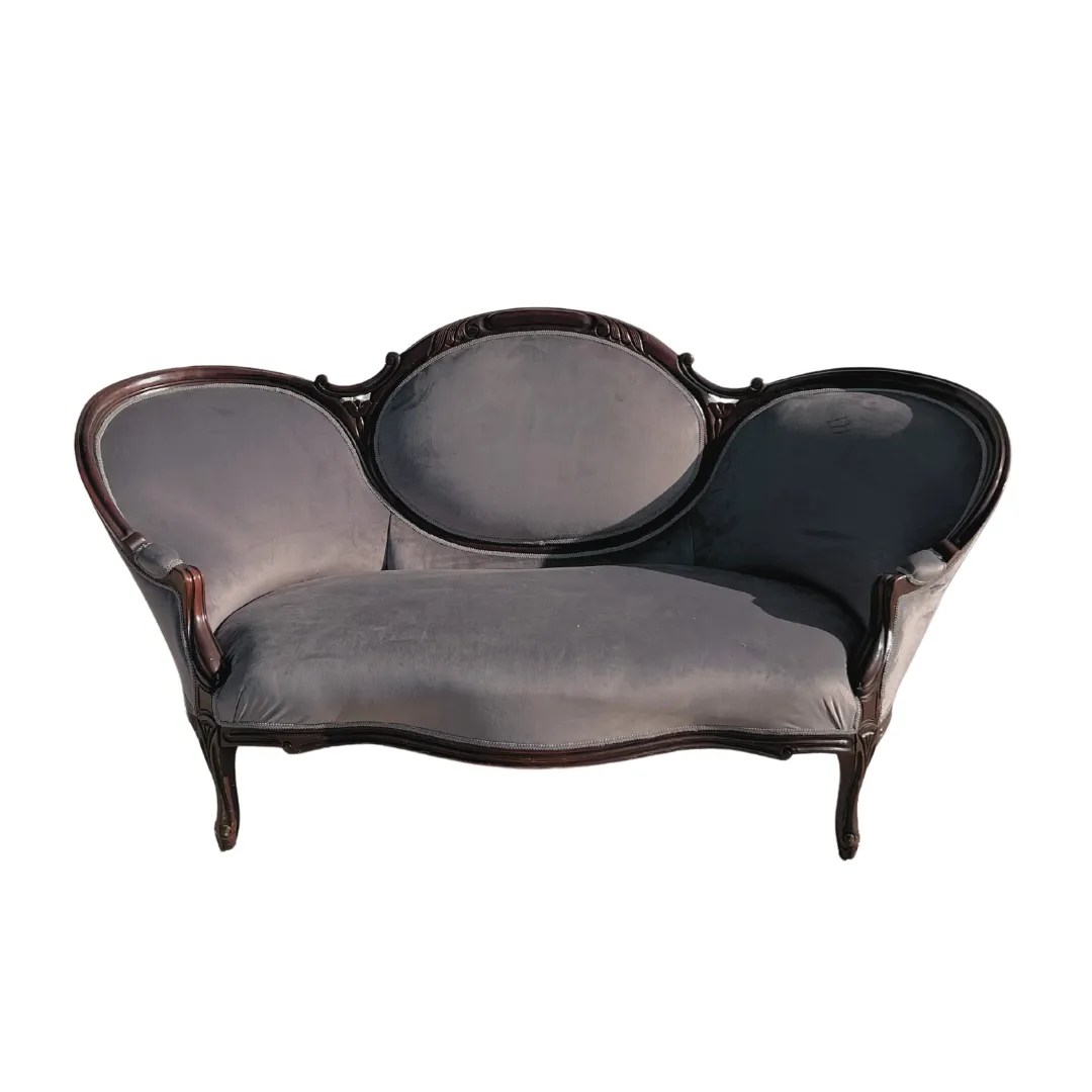 Anastasia Settee