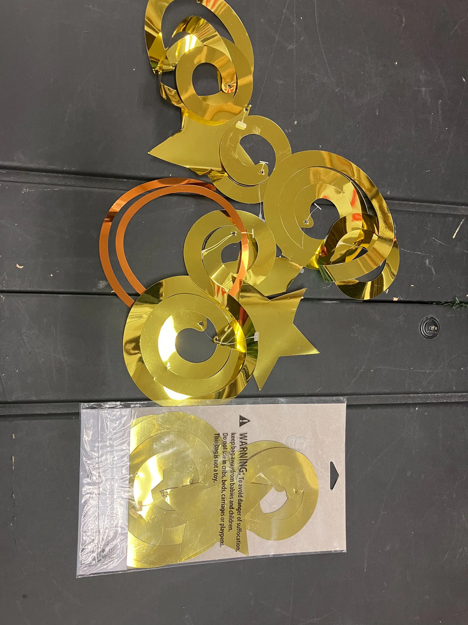 Golden Streamers