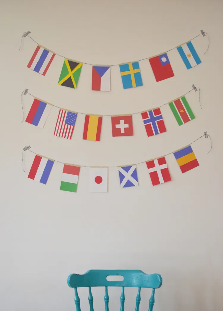 Small garland country flags