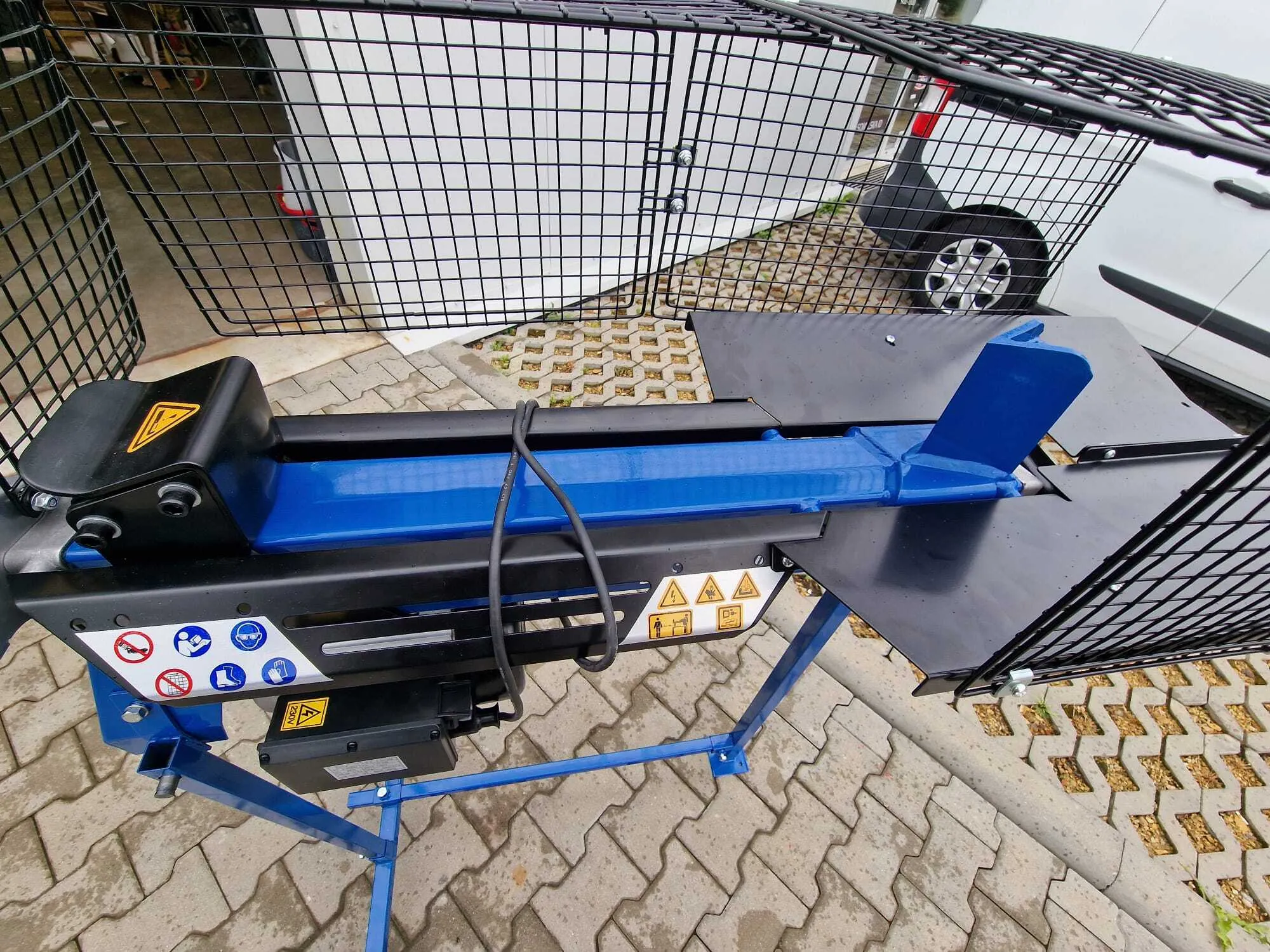 ROZŁUPYWARKA ŁUPARKA RĘBAK ŁUPIARKA DO DREWNA 14 TON