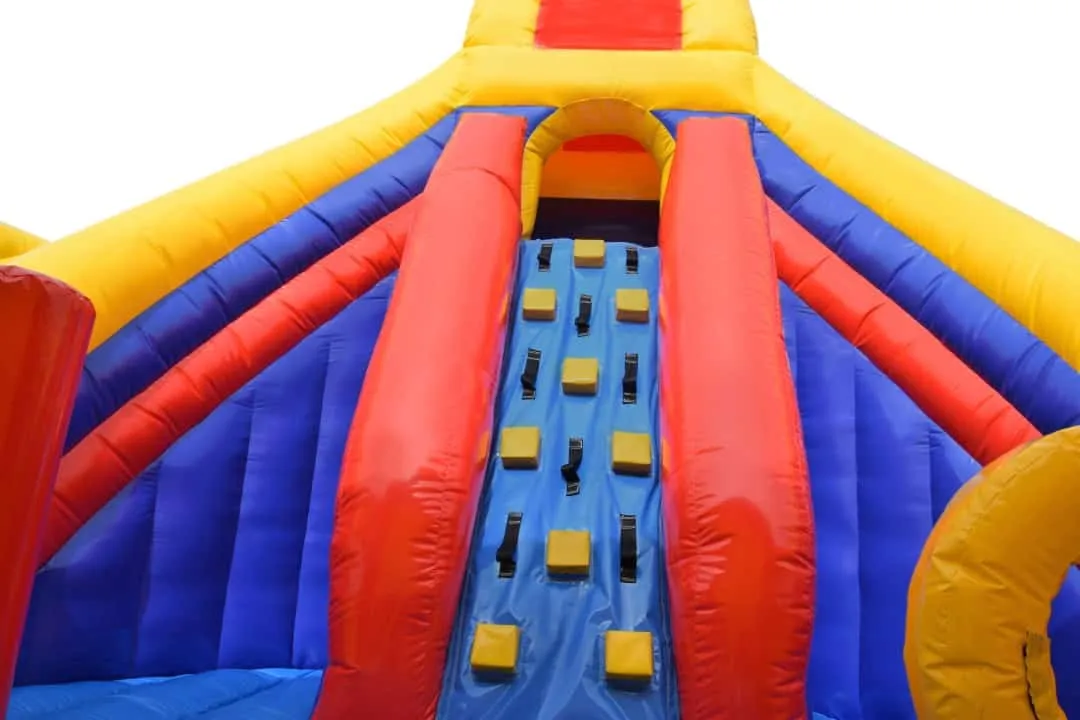 Beyblade Double Super Drop Combo Jumping Castle