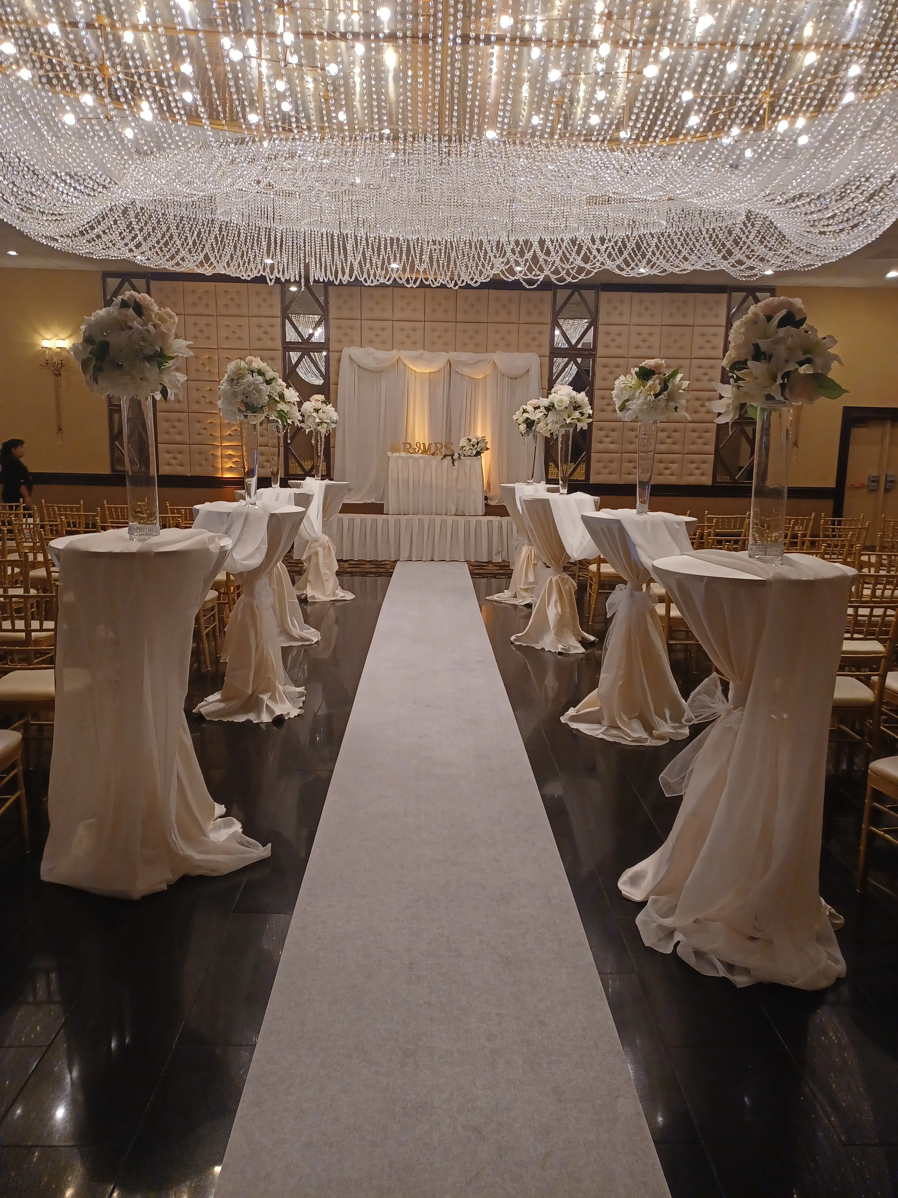 COCKTAIL/ HIGHBOY TABLES