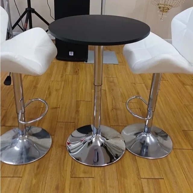 Low height bistro table