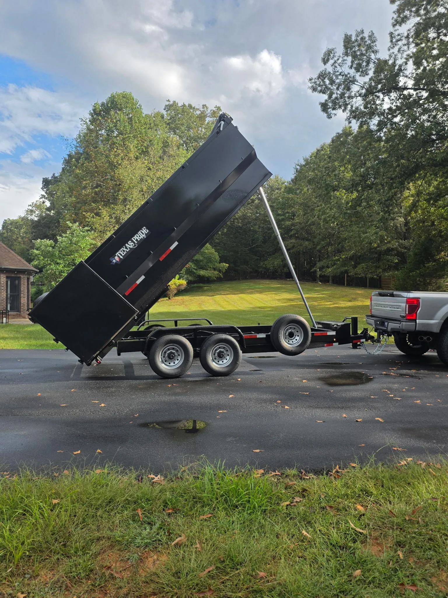 20-Yard Dump Trailer (7 x 16 x 5)