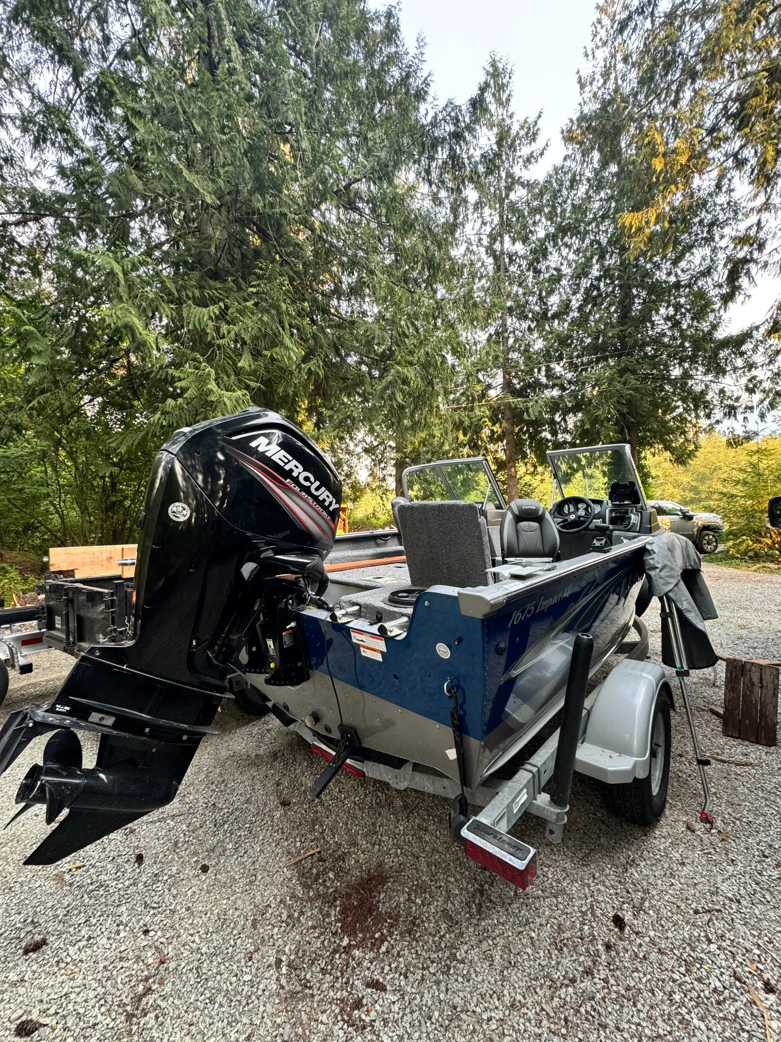 2018 Lund 1675 Impact XS Fishing Boat