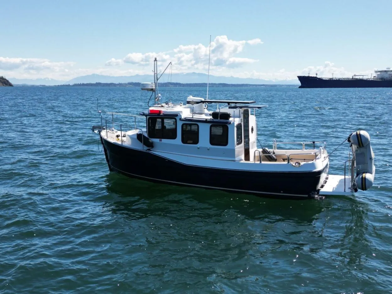 2012 Ranger Tug R-25 SC Melody