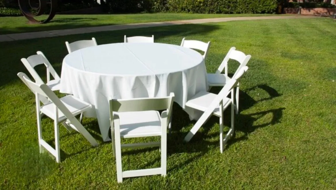 60" round foldable table