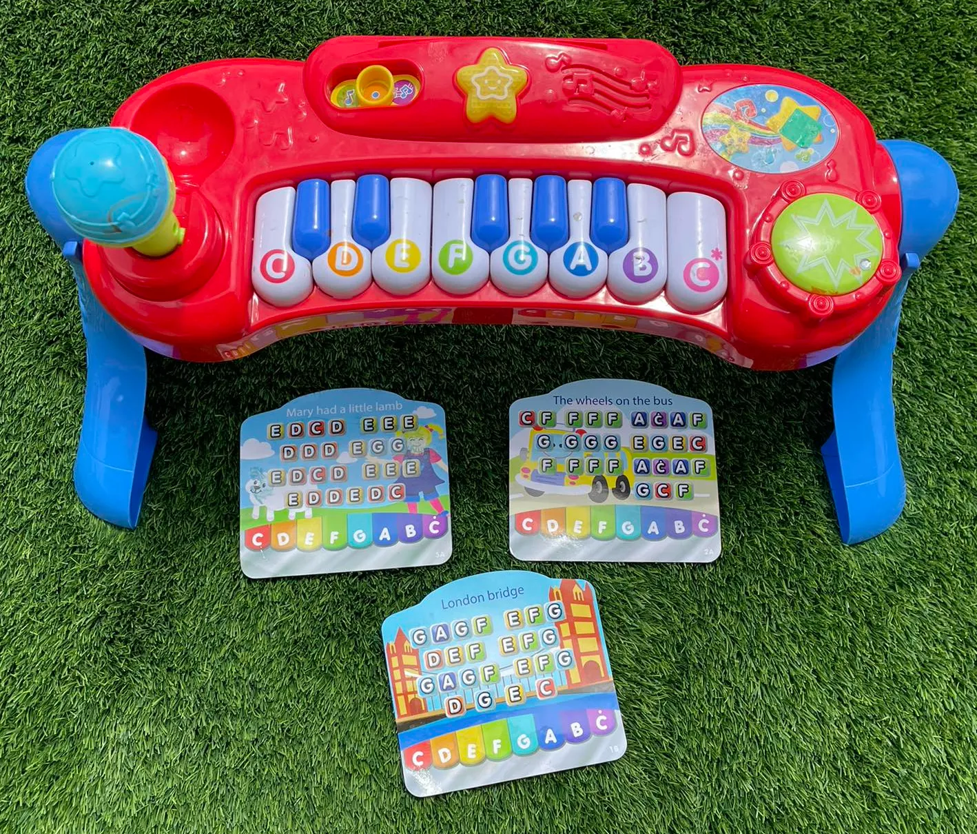Toy: Musical piano for kids, with 6 song patterns