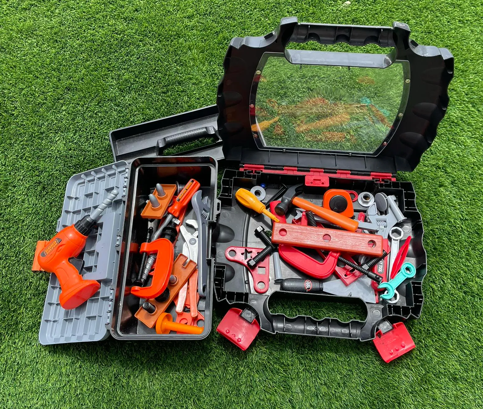 Toys set 6: plastic tools set
