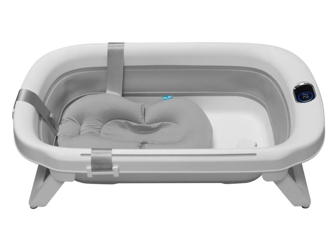 Baby bath with LCD thermometer and reducer for small babies
