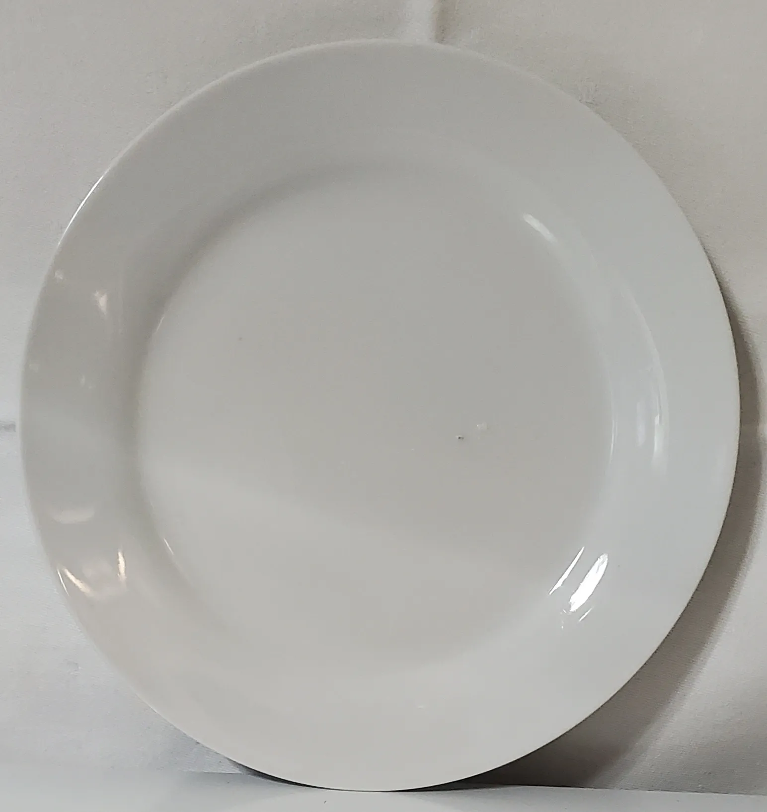 Round Dining Plates