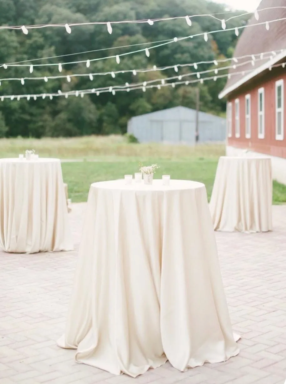 Round Cocktail Table