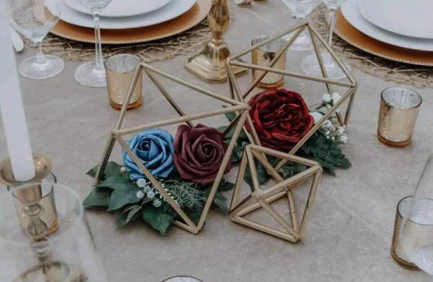 TABLESCAPE: GEOMETRIC SHAPE. chose color + size
