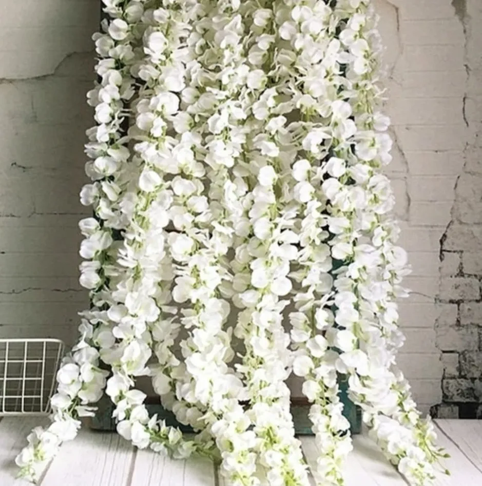 FLORAL:  wisteria 