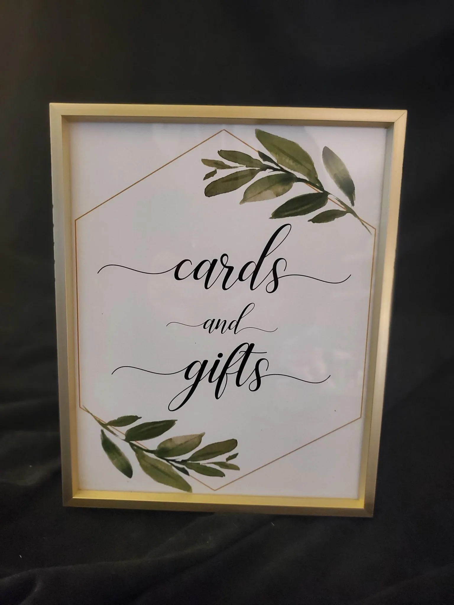 SIGN: gold frame "cards and gifts" hexagon + leaves