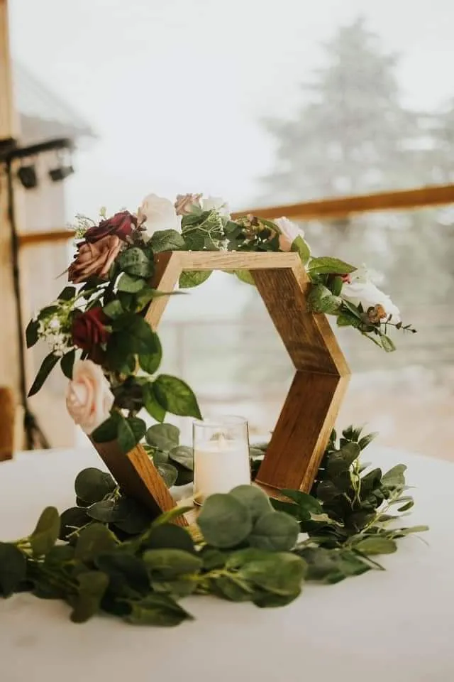 CENTERPIECE: HEXAGON (max 16)