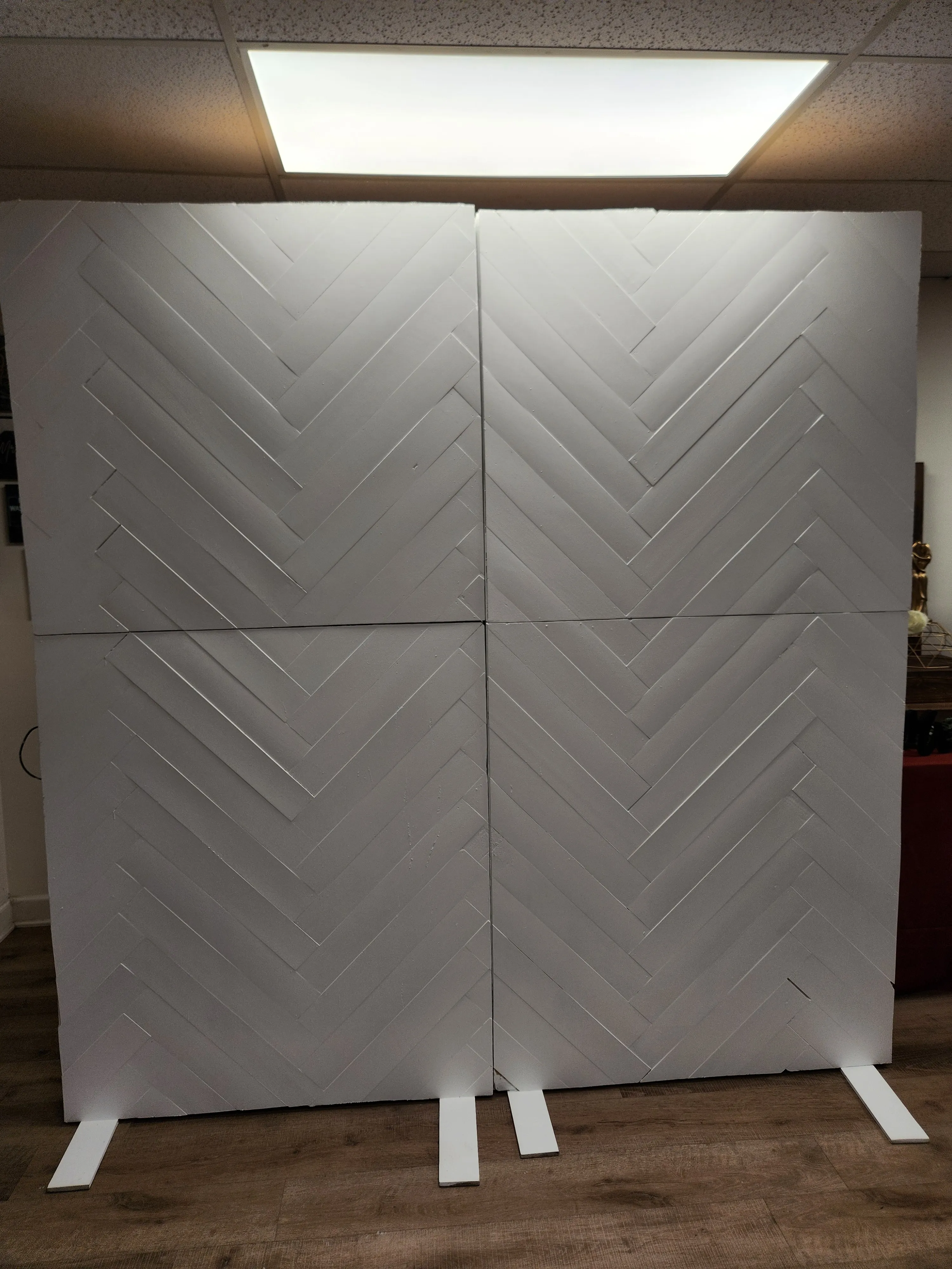 WALL DECOR: WHITE CHEVRON WALL. 85"W x 86"L