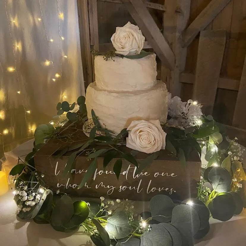 CAKE STAND: 14" wood square