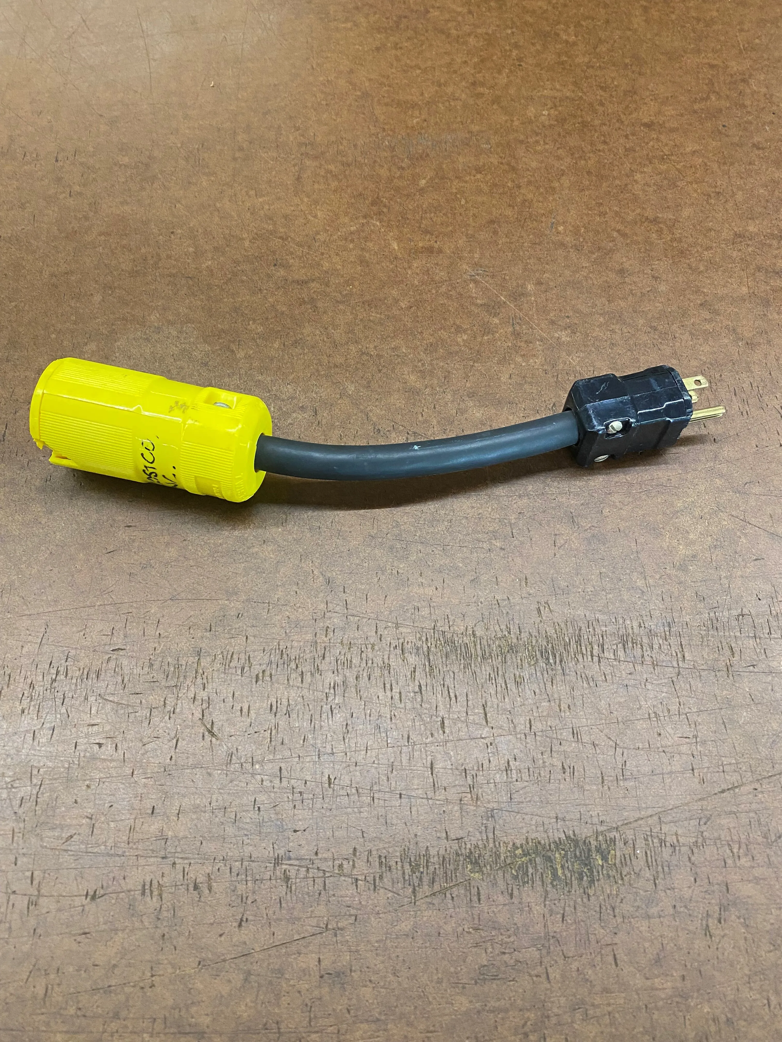 MSP Male Edison to Female Twist Lock (Old Style) Adapter