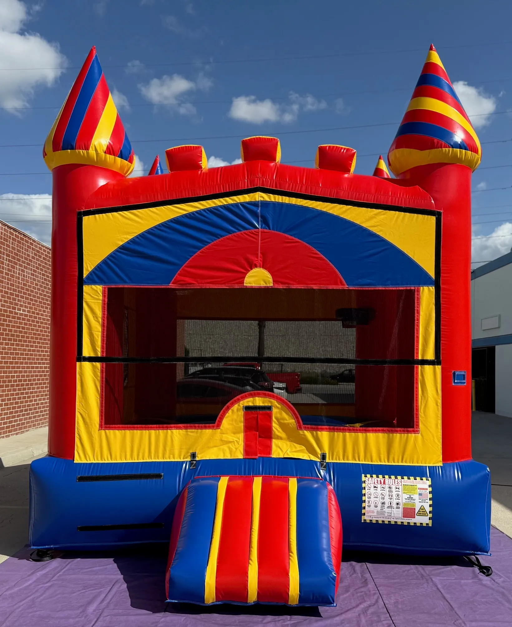 Classic Castle Bounce House 13x13