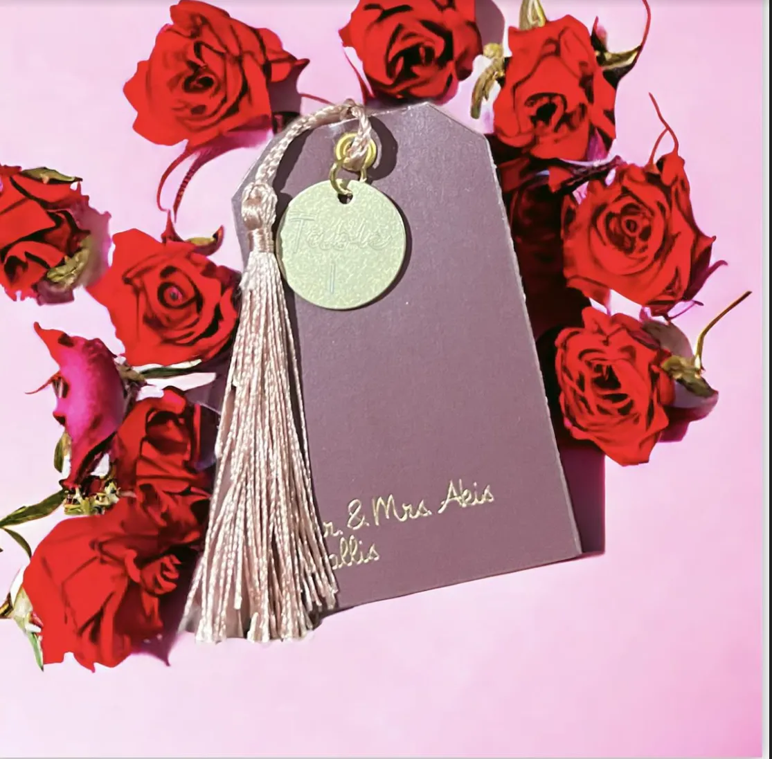 Escort Tag Favors (Charm sold separately)