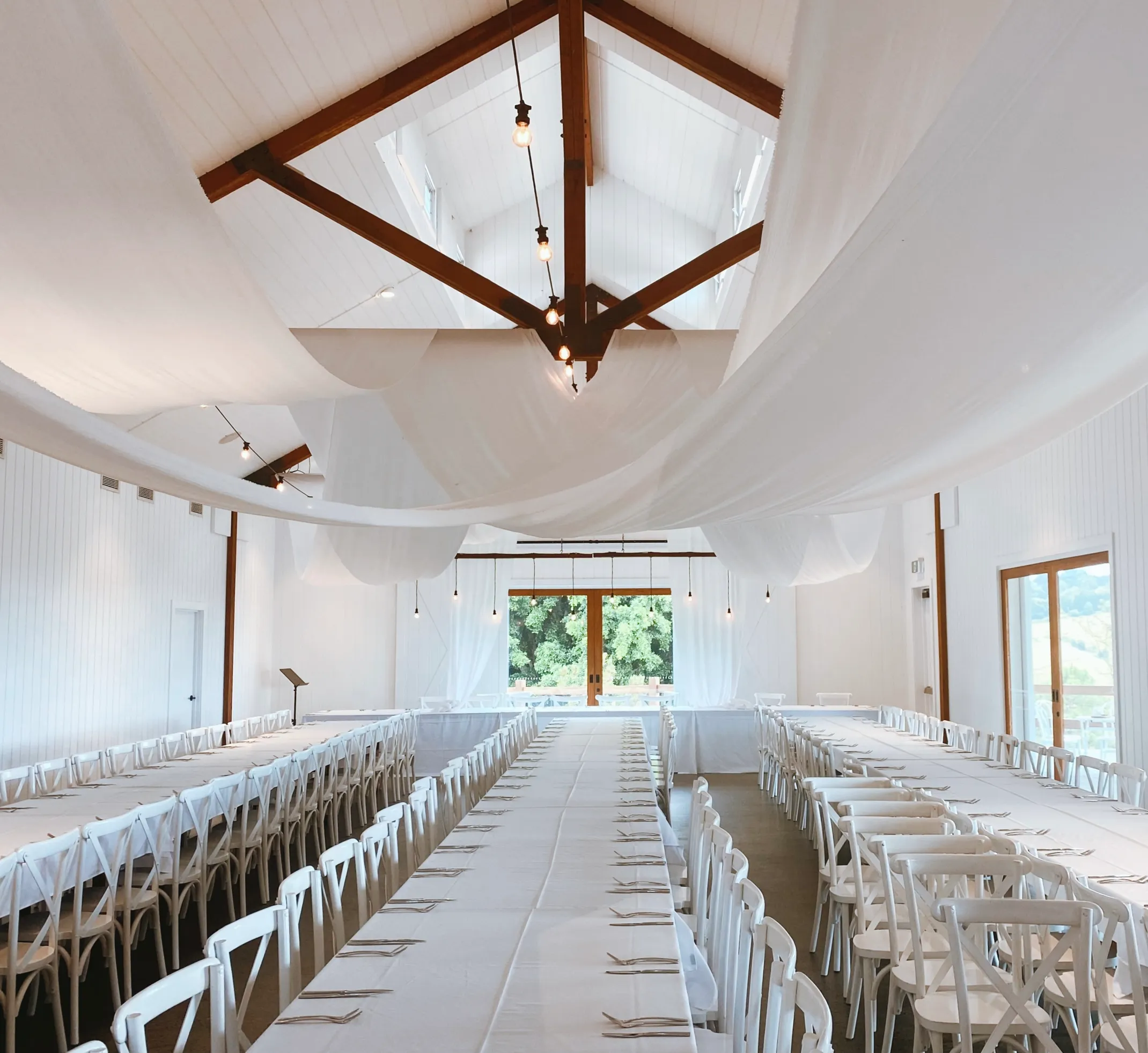 Ceiling Draping - Summergrove (4 rows)