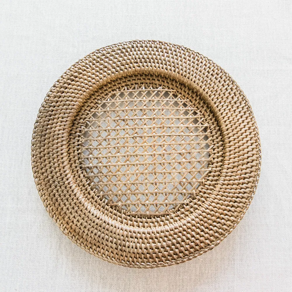 Charger - Rattan