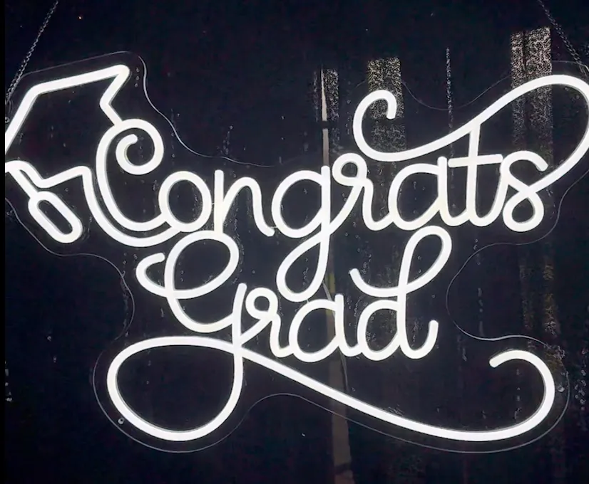 Neon Sign: "Congrats Grad"