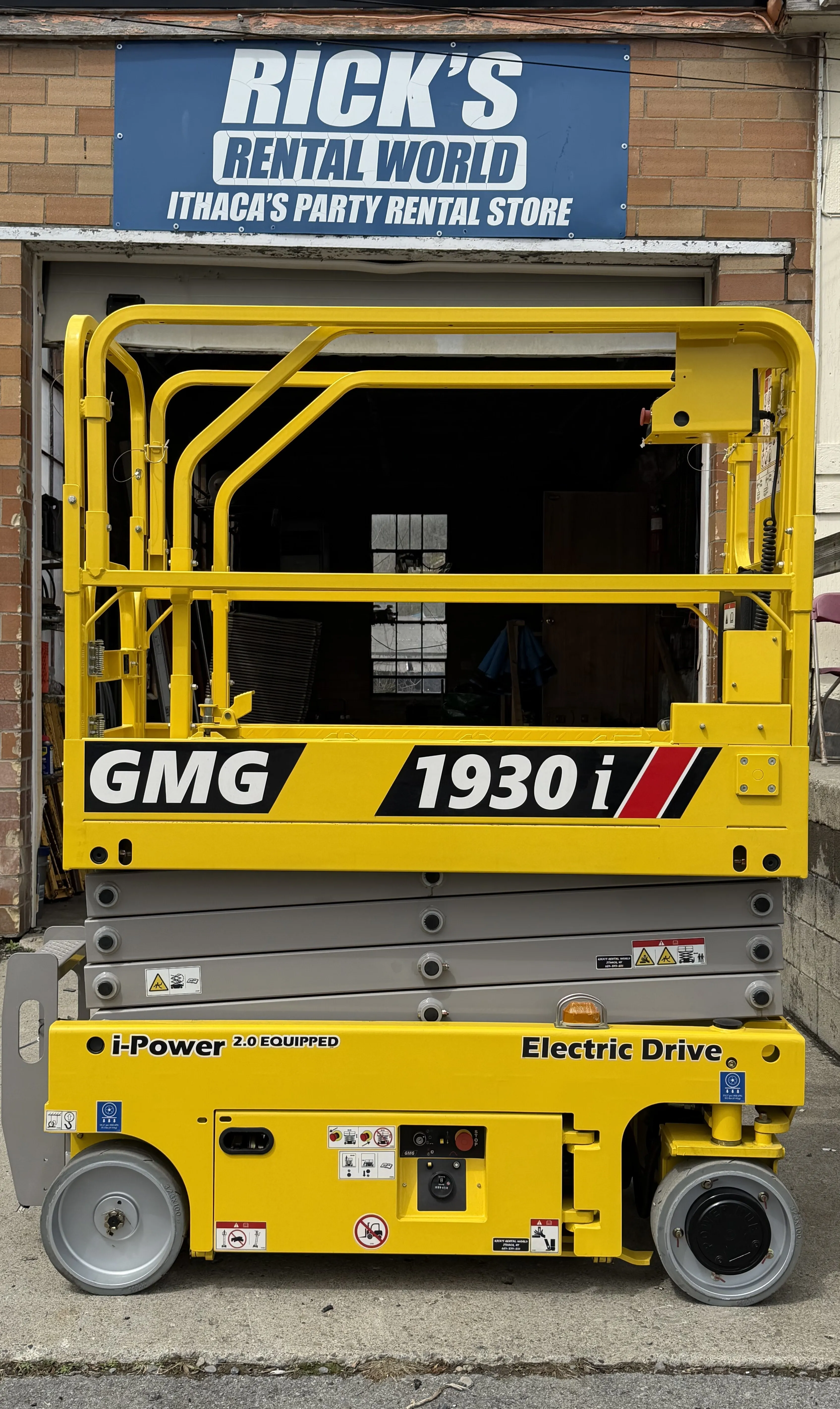 GMG 19' Scissor Lift