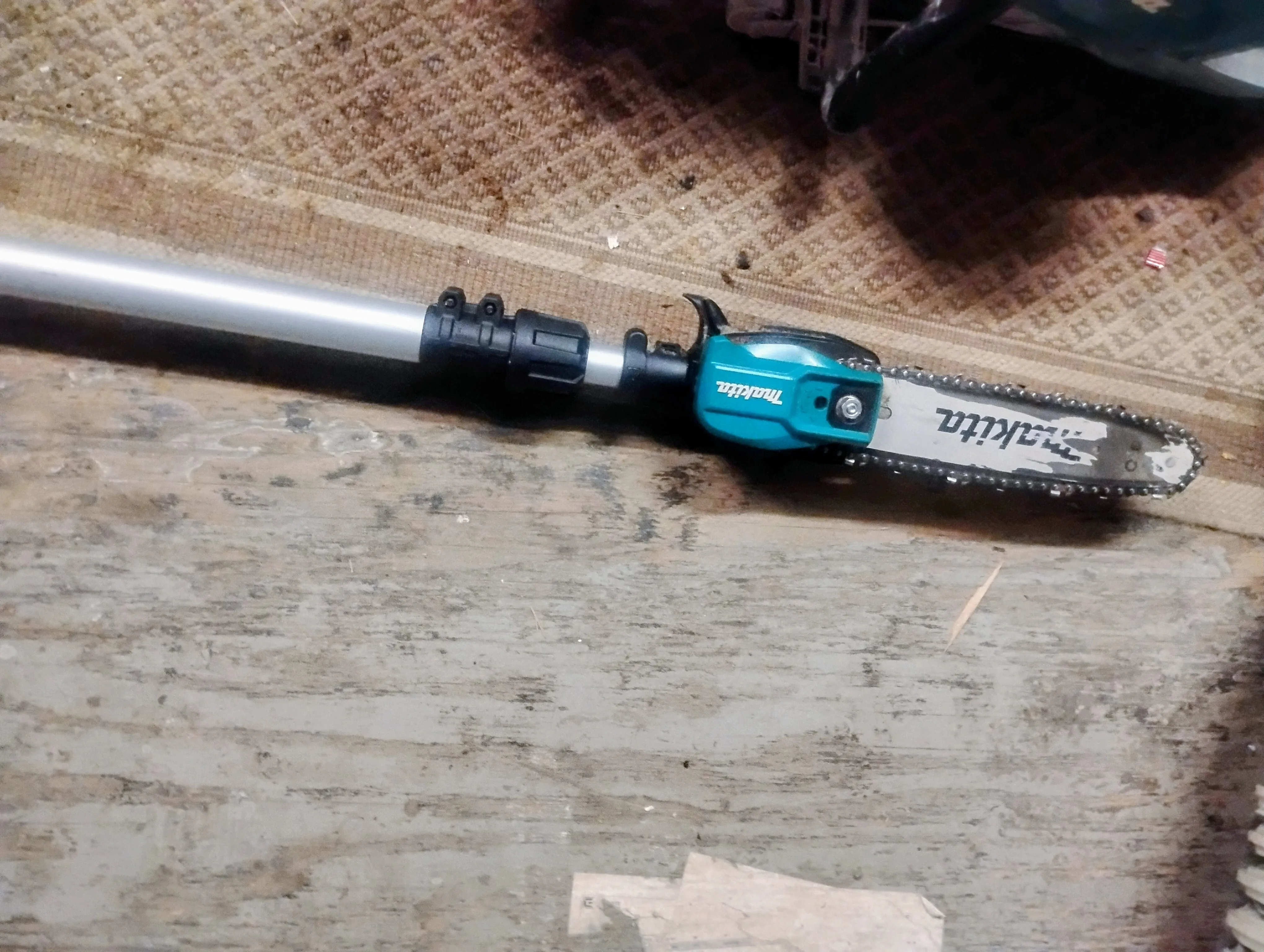 Electric Makita Pole Saw (10")