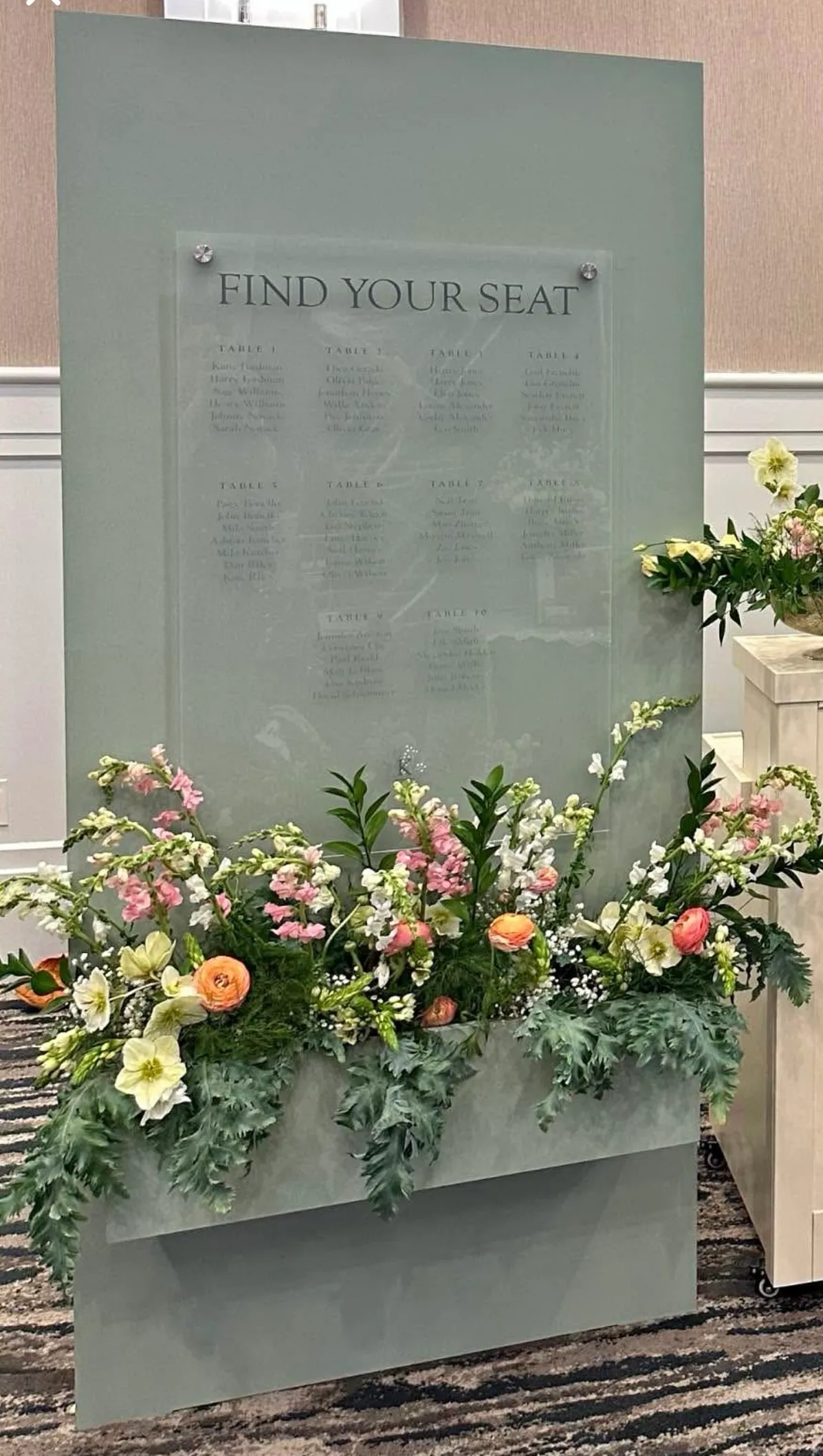 Seating Chart in Green (Florals not included) 