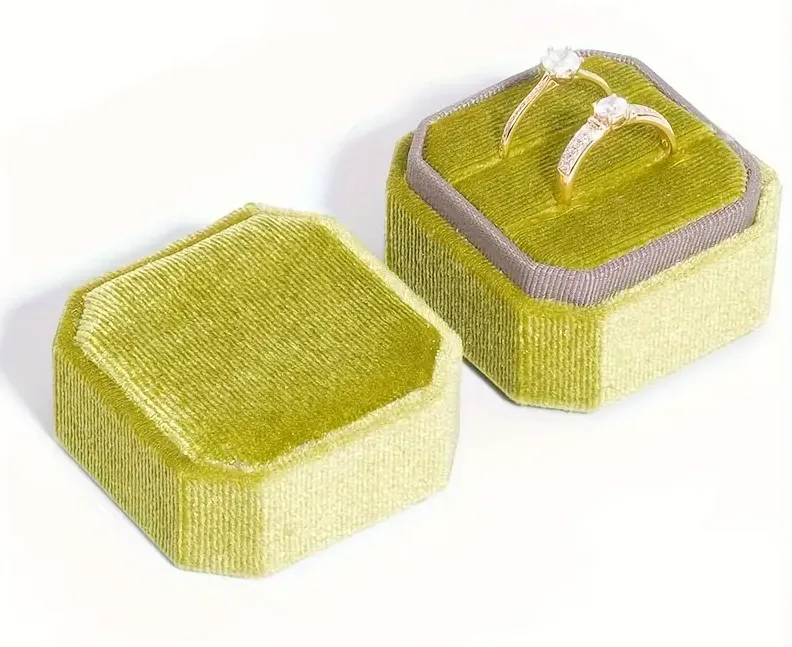 Light Green Ring Box with two compartments 