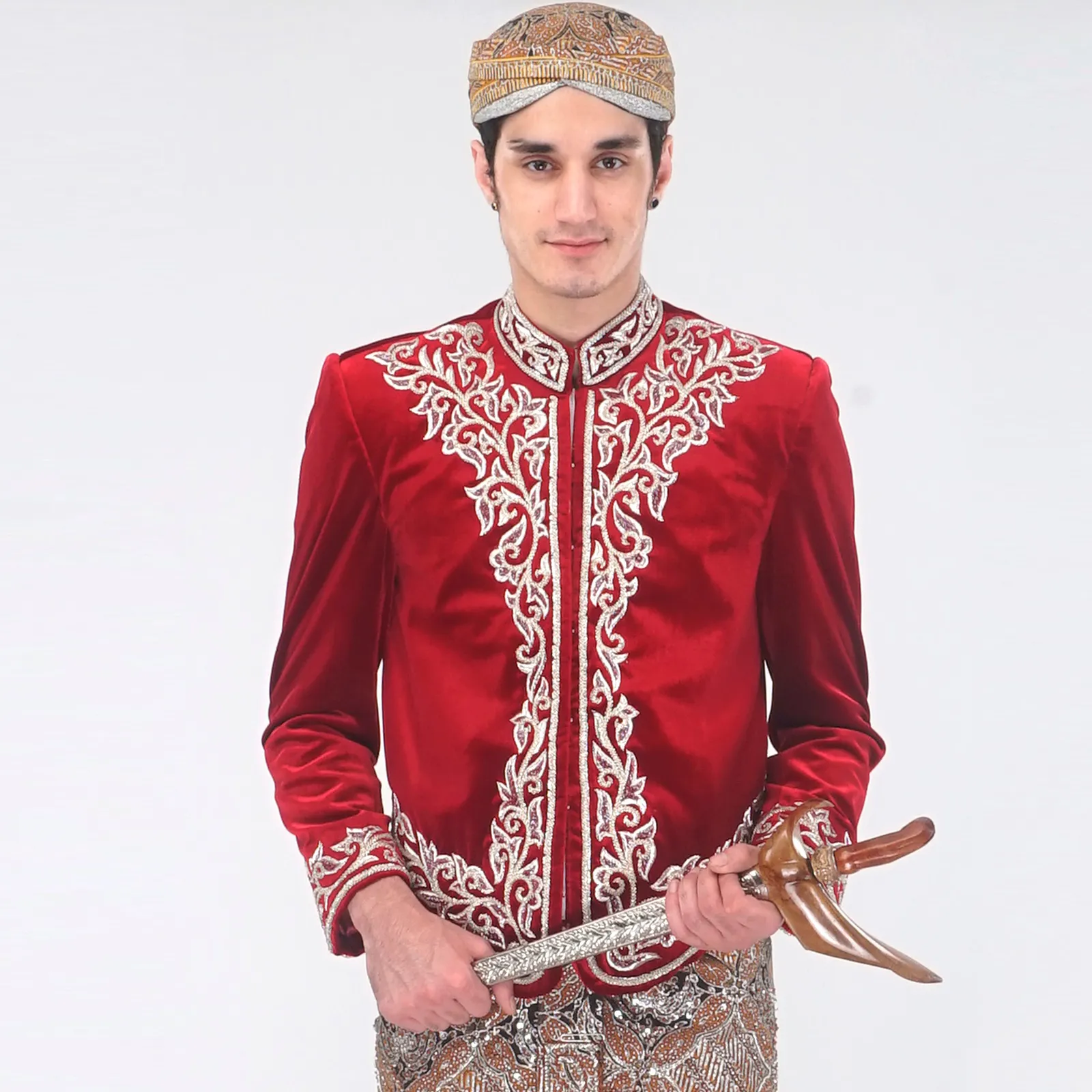 (BJ-037) Beskap Pengantin Bludru Merah Silver Novi
